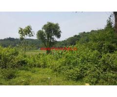 2 acre scenary farm land with an old illam in mananthavady Wayanad for sale