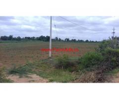4 acres plain agricultural land available for sale at Lepakshi