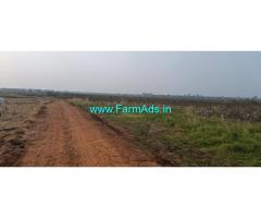 2 acres Farm land for sale near Komuravelly kaman