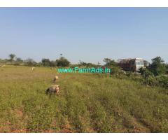 Main road attached 2 acres 22 guntas land for sale at Akkajihalli