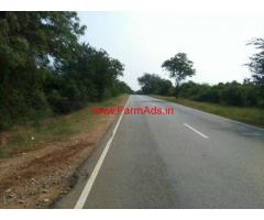 3.5 acres land available for sale at high way near to Lepakshi temple